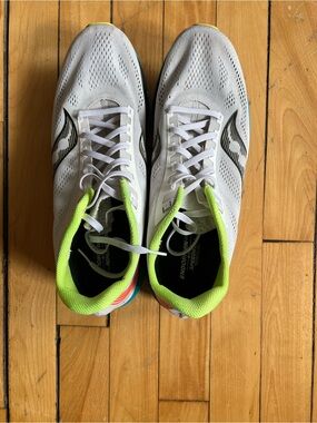 Saucony Endorphin Pro size 12